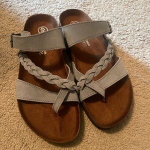White Mountain Hazy Footbed Sandals